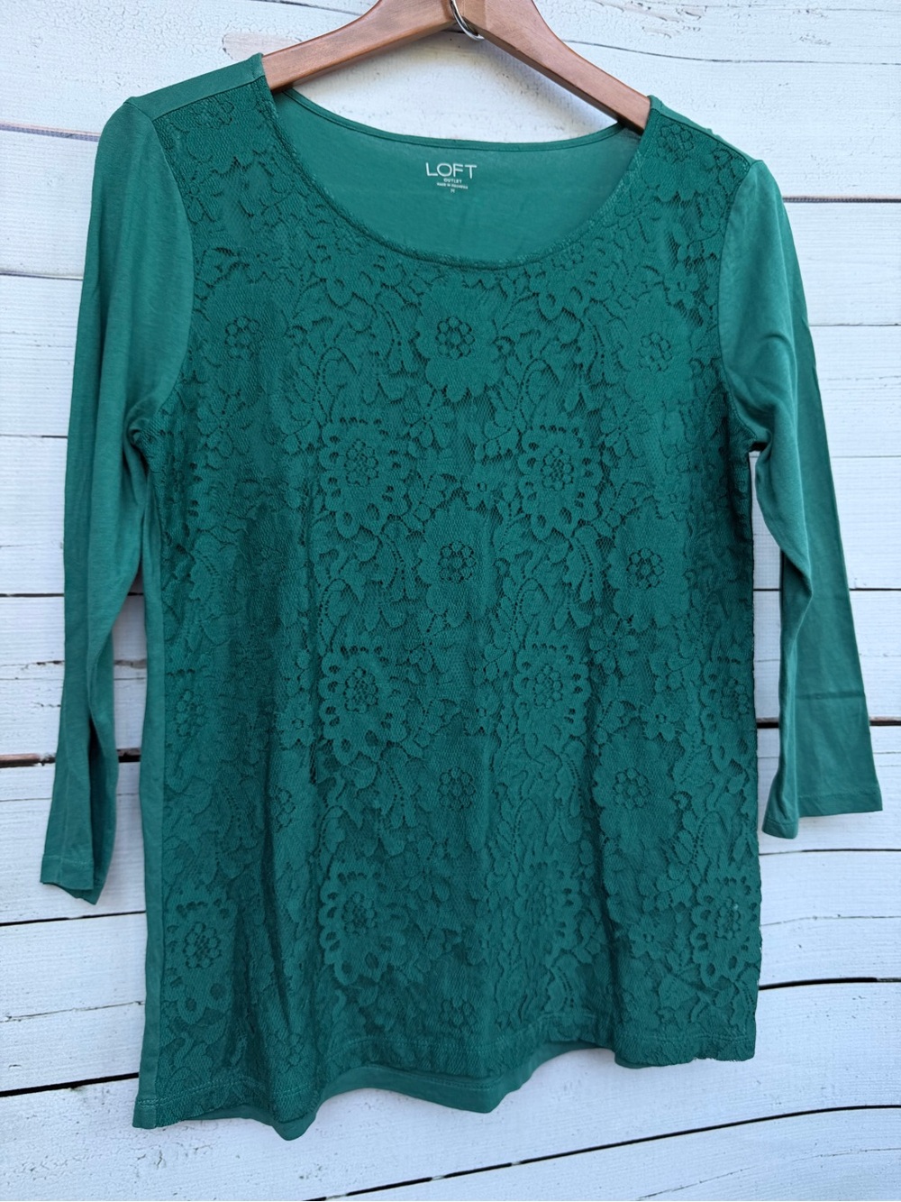 LOFT Outlet Lace Front Detail 3/4 Sleeve Knit Top - Women’s Size Medium